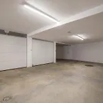 Flora Apartment