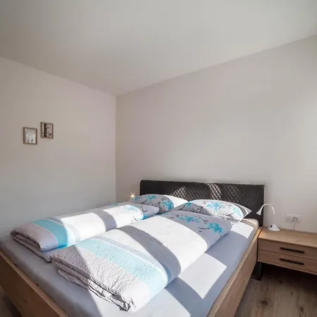 Apartament Flora Meran